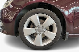 Punainen Audi A3 2013 kuva 11.