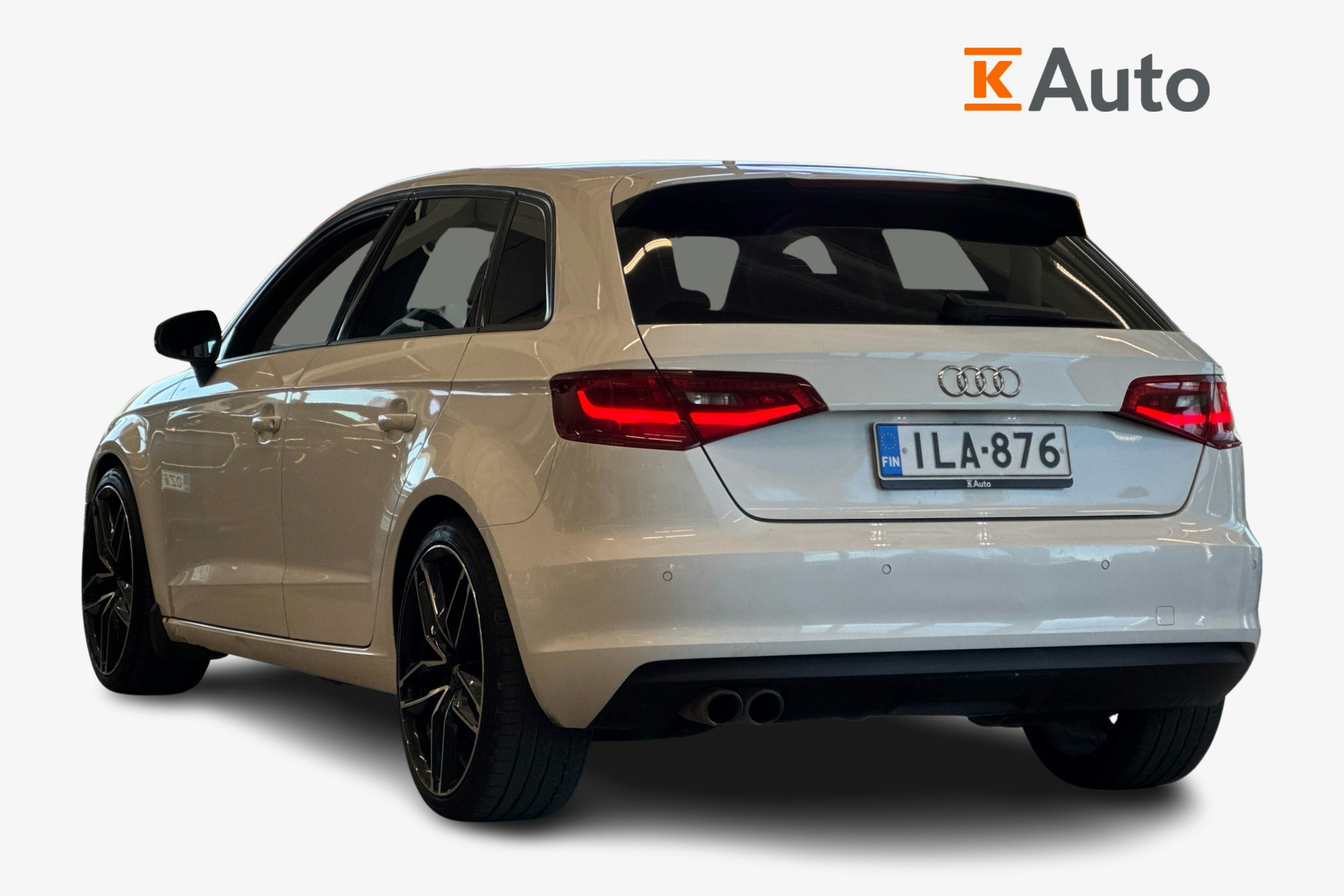 Valkoinen Audi A3 2013 kuva 2.