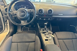 Valkoinen Audi A3 2013 kuva 7.