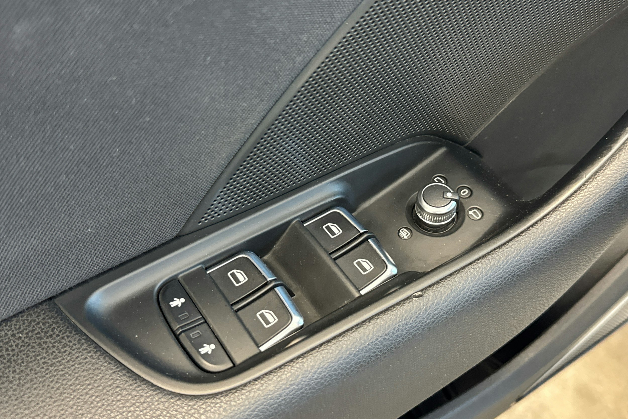 Valkoinen Audi A3 2013 kuva 23.