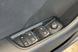 Valkoinen Audi A3 2013 kuva 23.