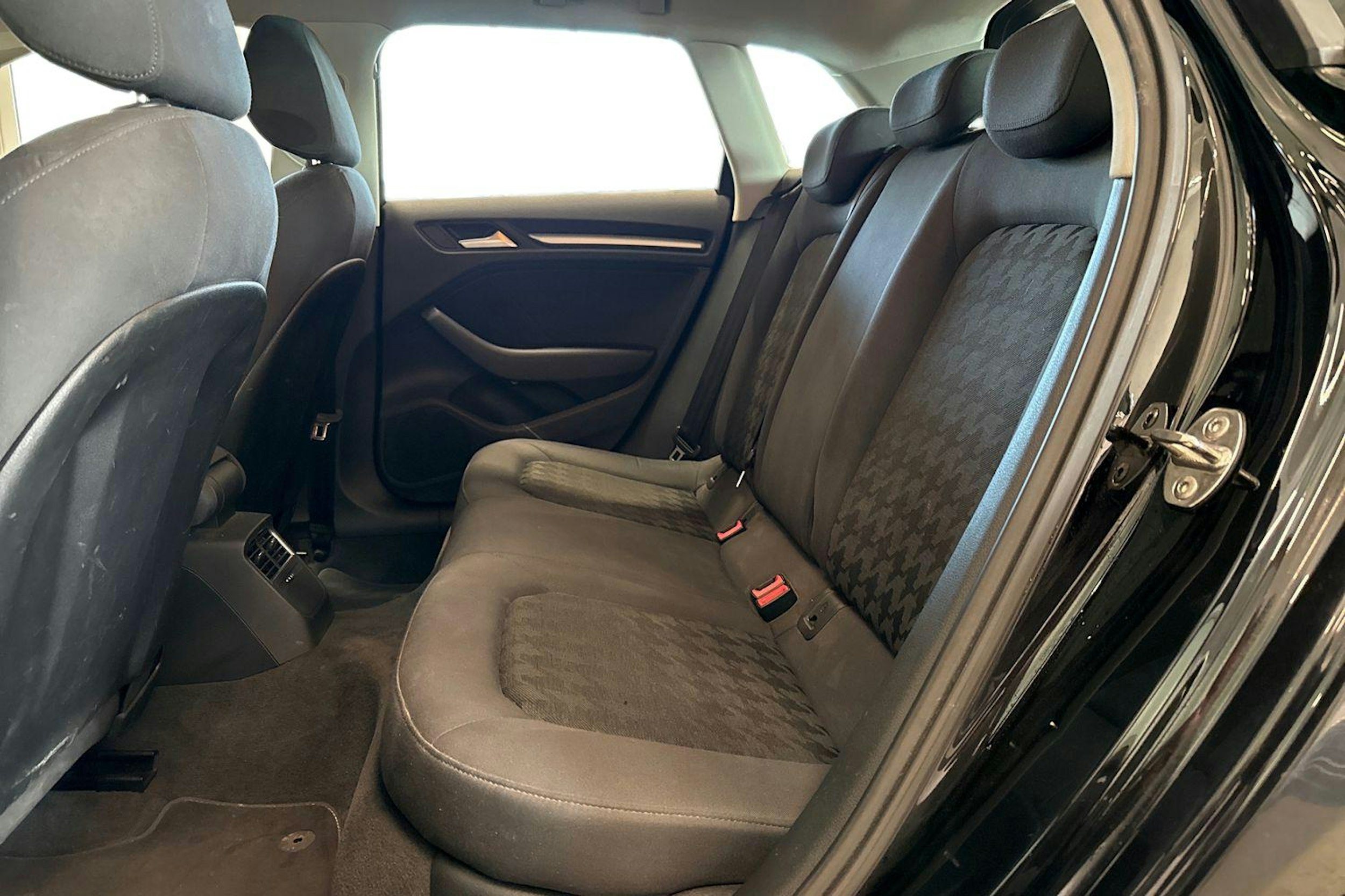 musta Audi A3 2014 kuva 8.