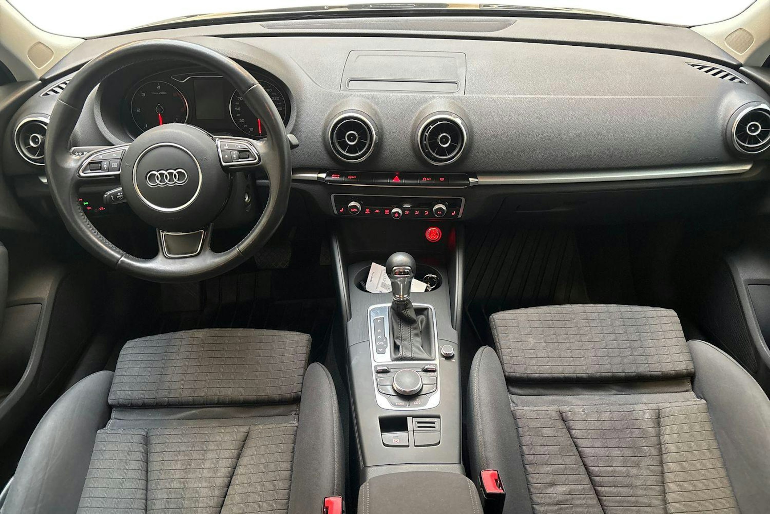 musta Audi A3 2013 kuva 9.
