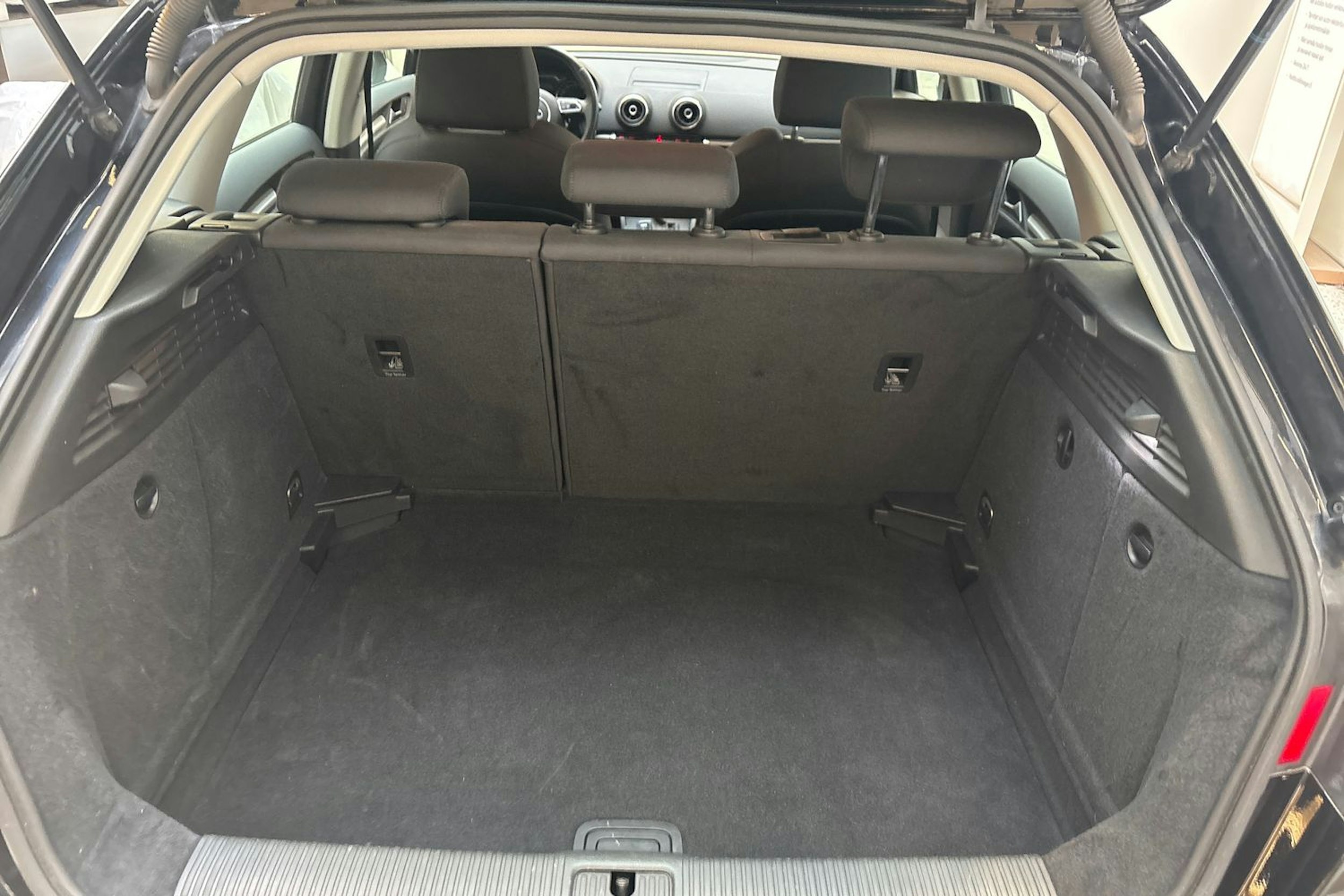 musta Audi A3 2013 kuva 15.