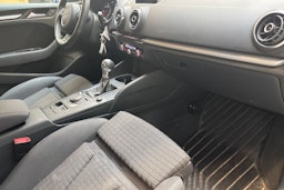 musta Audi A3 2013 kuva 22.