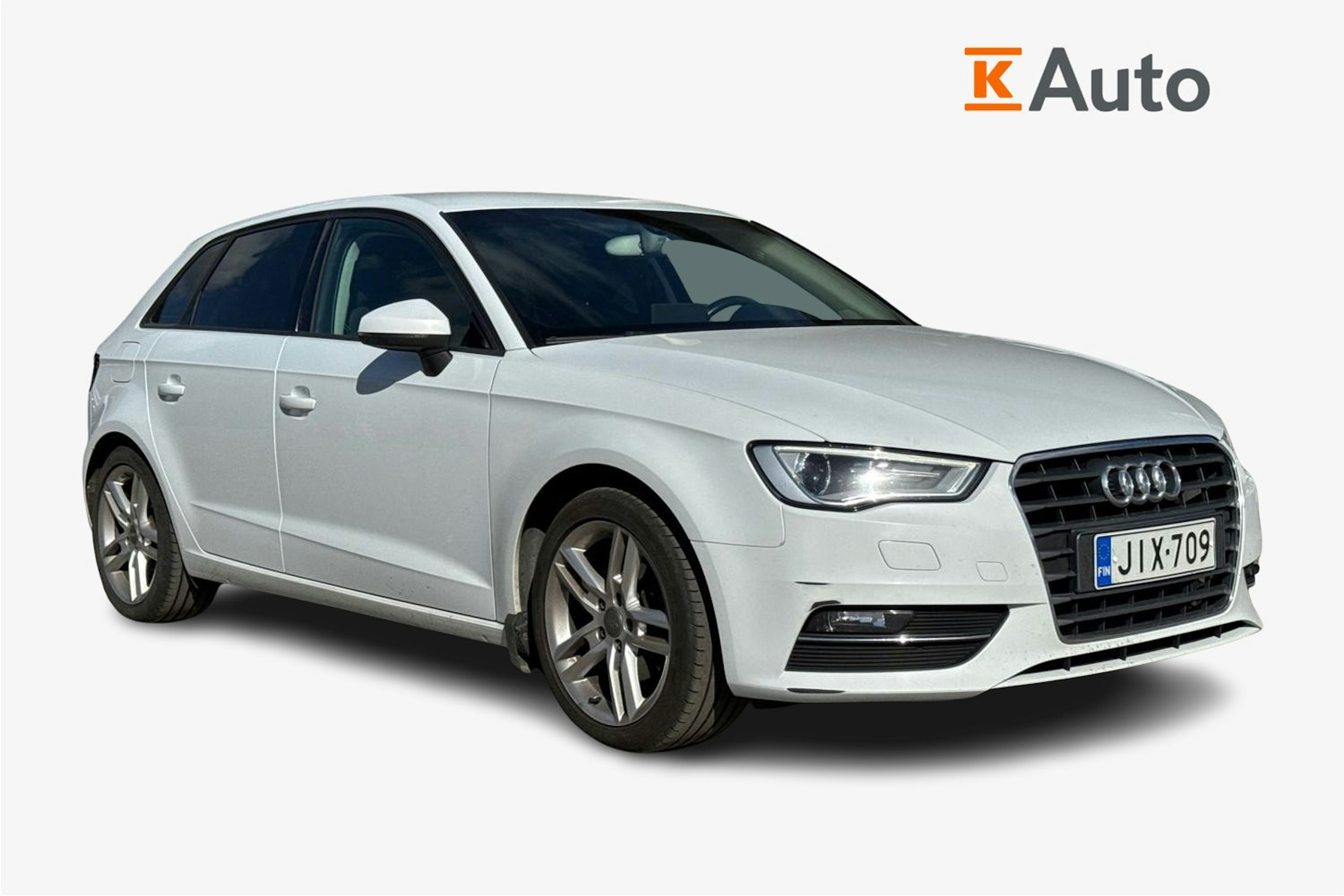 valkoinen Audi A3 2013 kuva 1.