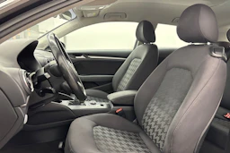 musta Audi A3 2013 kuva 11.