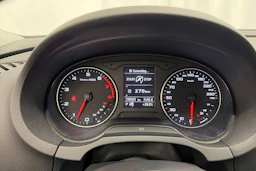 musta Audi A3 2013 kuva 17.