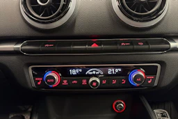 musta Audi A3 2013 kuva 24.
