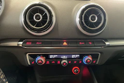 musta Audi A3 2013 kuva 24.