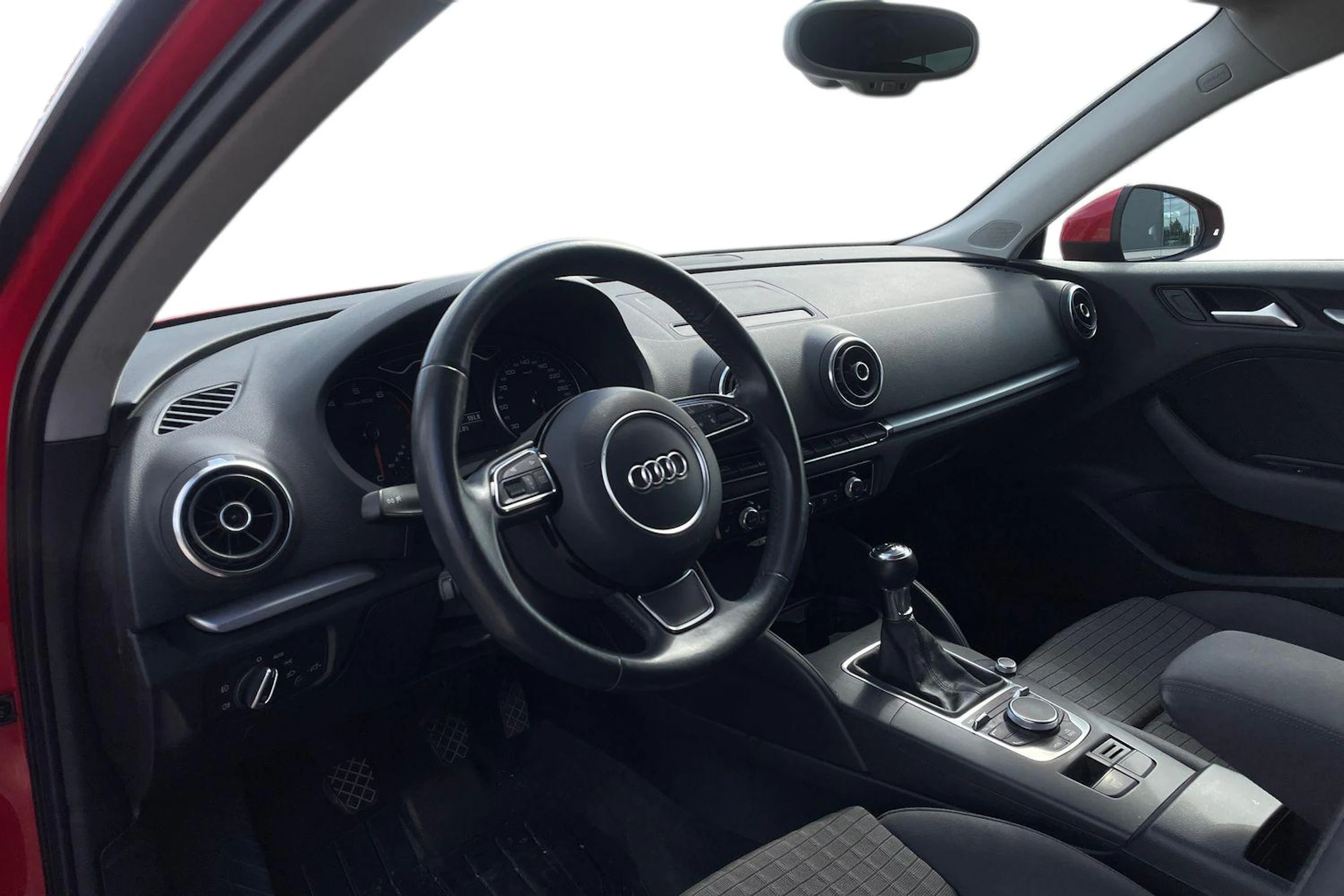 punainen Audi A3 2013 kuva 3.