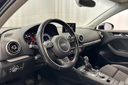 musta Audi A3 2013 kuva 10.