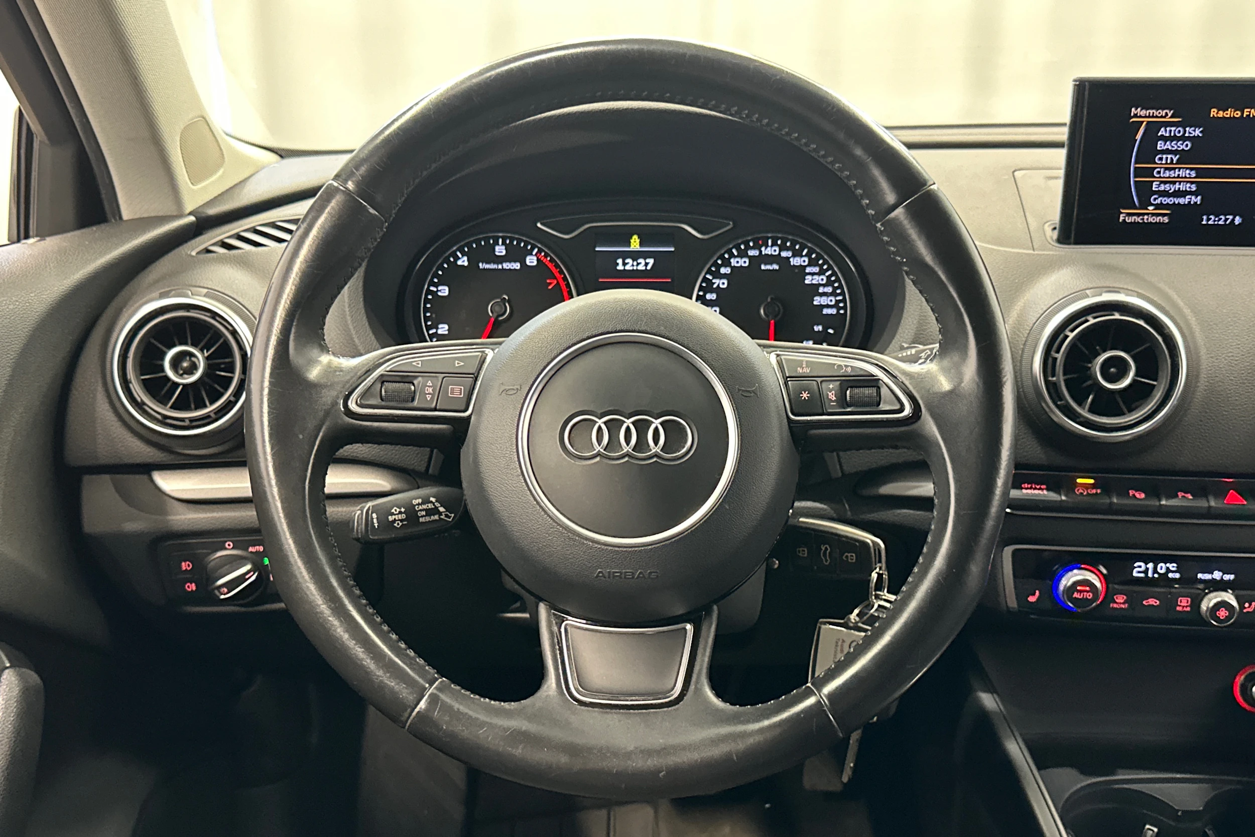 musta Audi A3 2013 kuva 12.