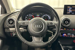musta Audi A3 2013 kuva 12.