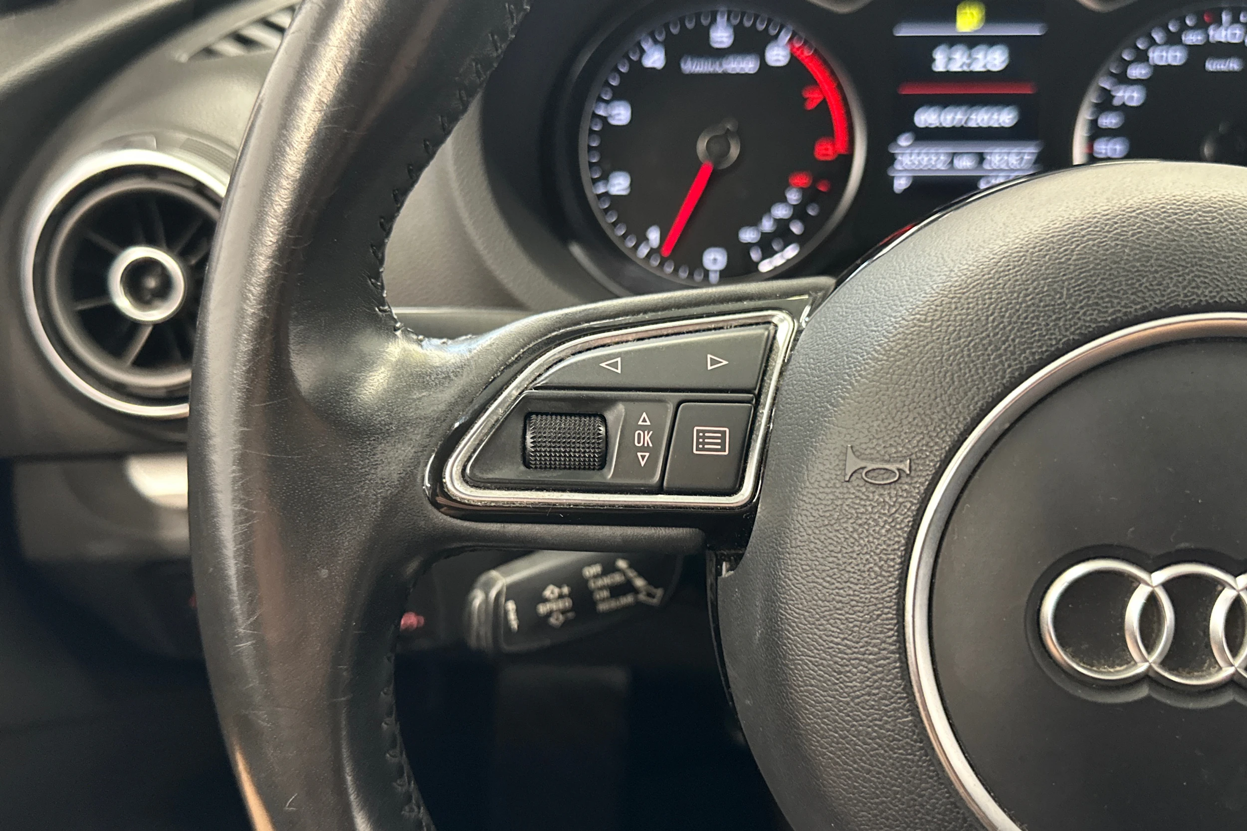 musta Audi A3 2013 kuva 13.