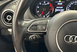 musta Audi A3 2013 kuva 13.