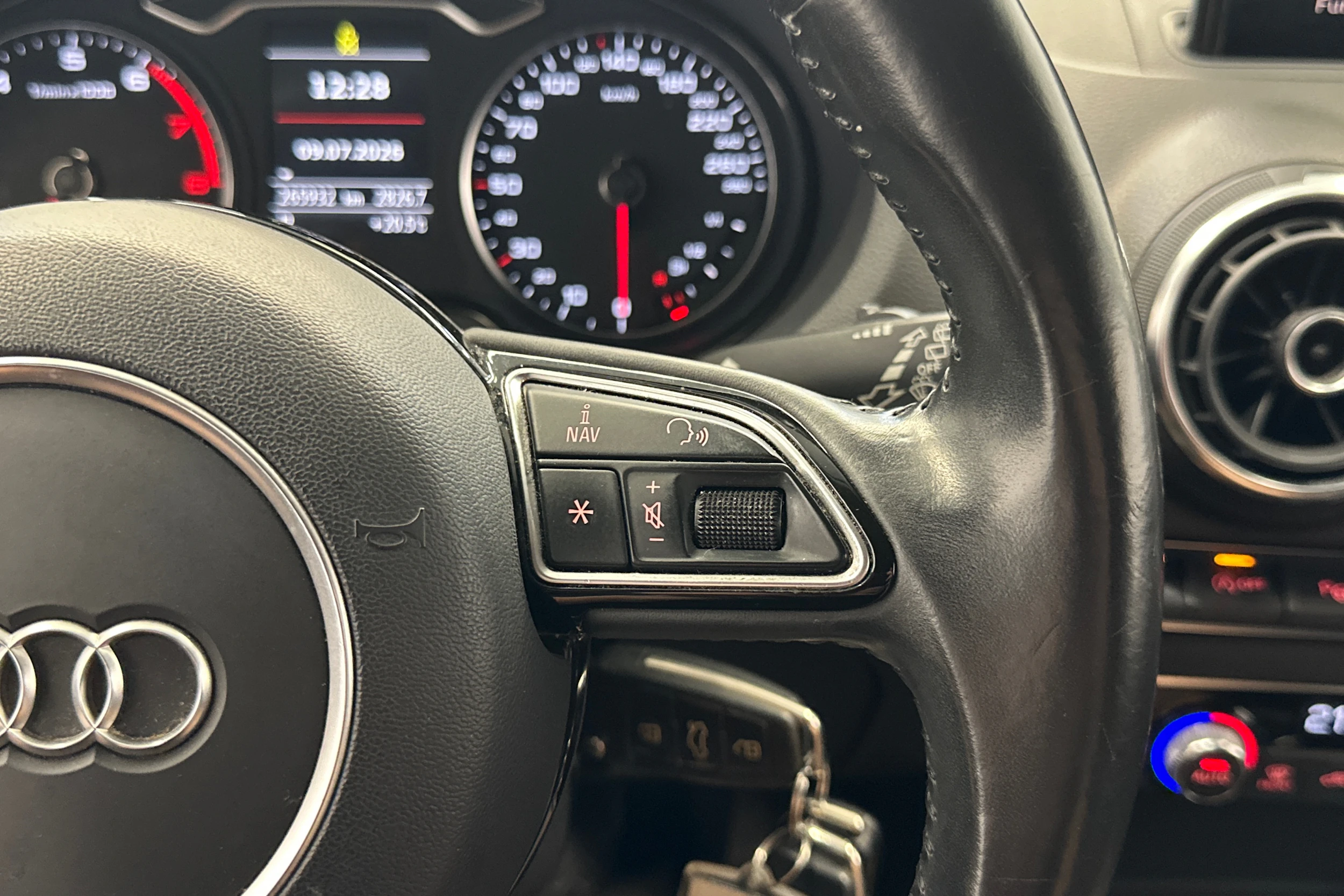 musta Audi A3 2013 kuva 14.