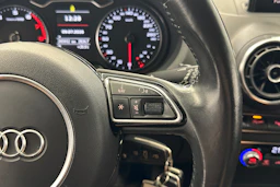 musta Audi A3 2013 kuva 14.