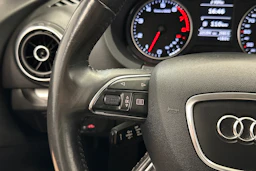 valkoinen Audi A3 2013 kuva 13.