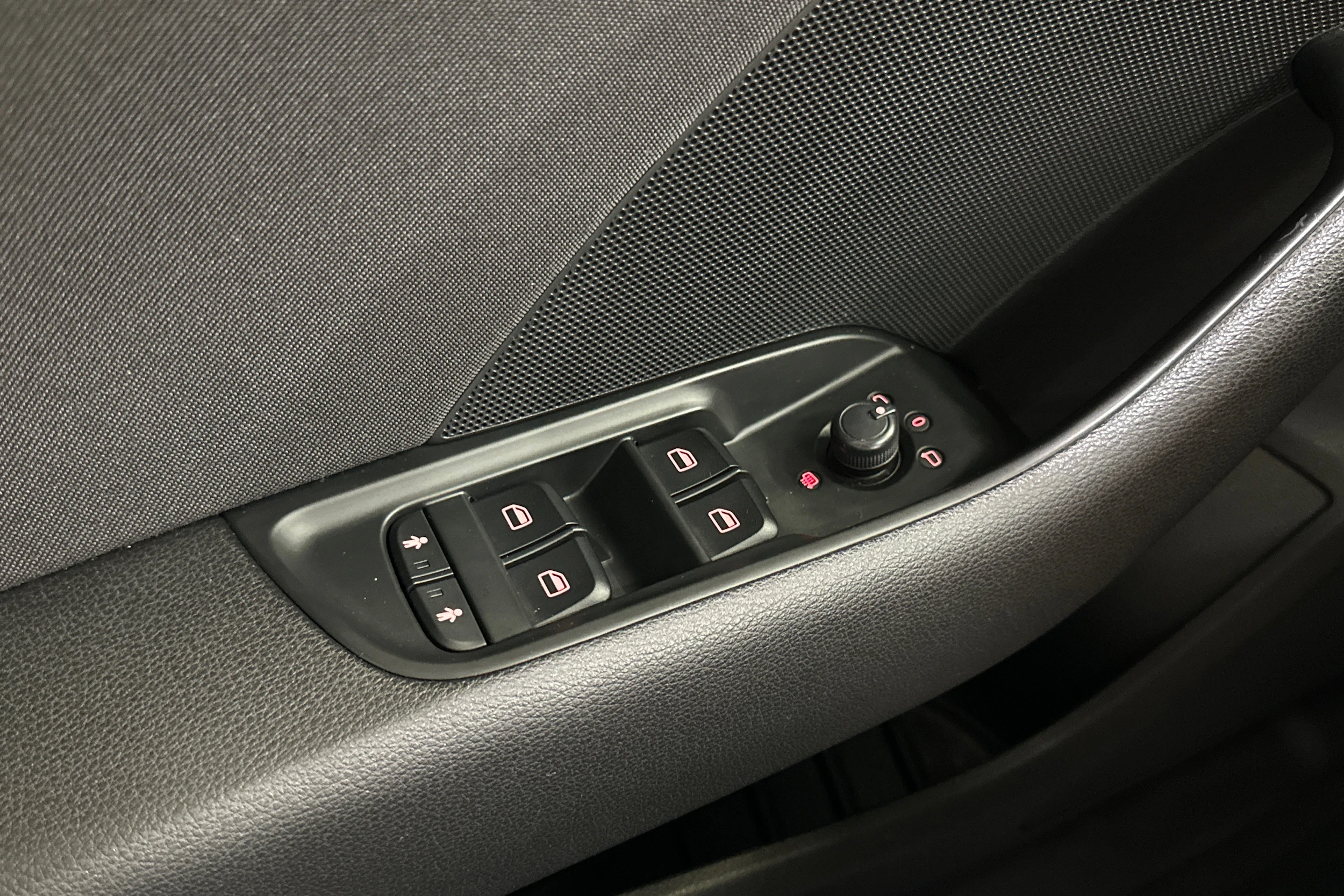 valkoinen Audi A3 2013 kuva 21.