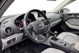 musta Audi A3 2013 kuva 3.