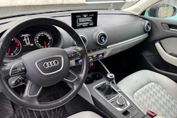 musta Audi A3 2013 kuva 4.