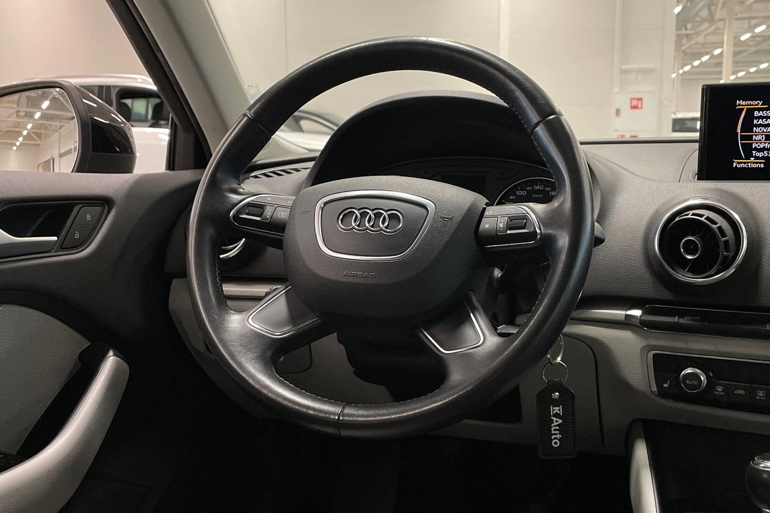 musta Audi A3 2014 kuva 20.