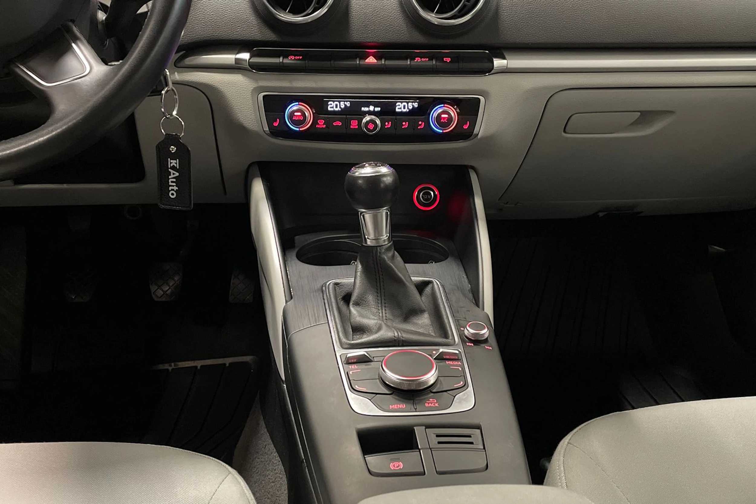musta Audi A3 2014 kuva 25.