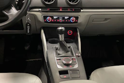musta Audi A3 2014 kuva 25.