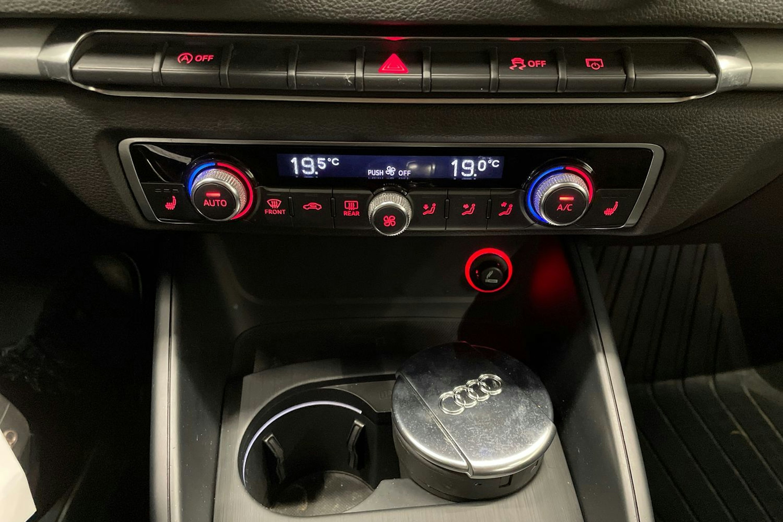 harmaa Audi A3 2014 kuva 19.