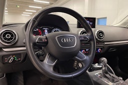 harmaa Audi A3 2014 kuva 24.