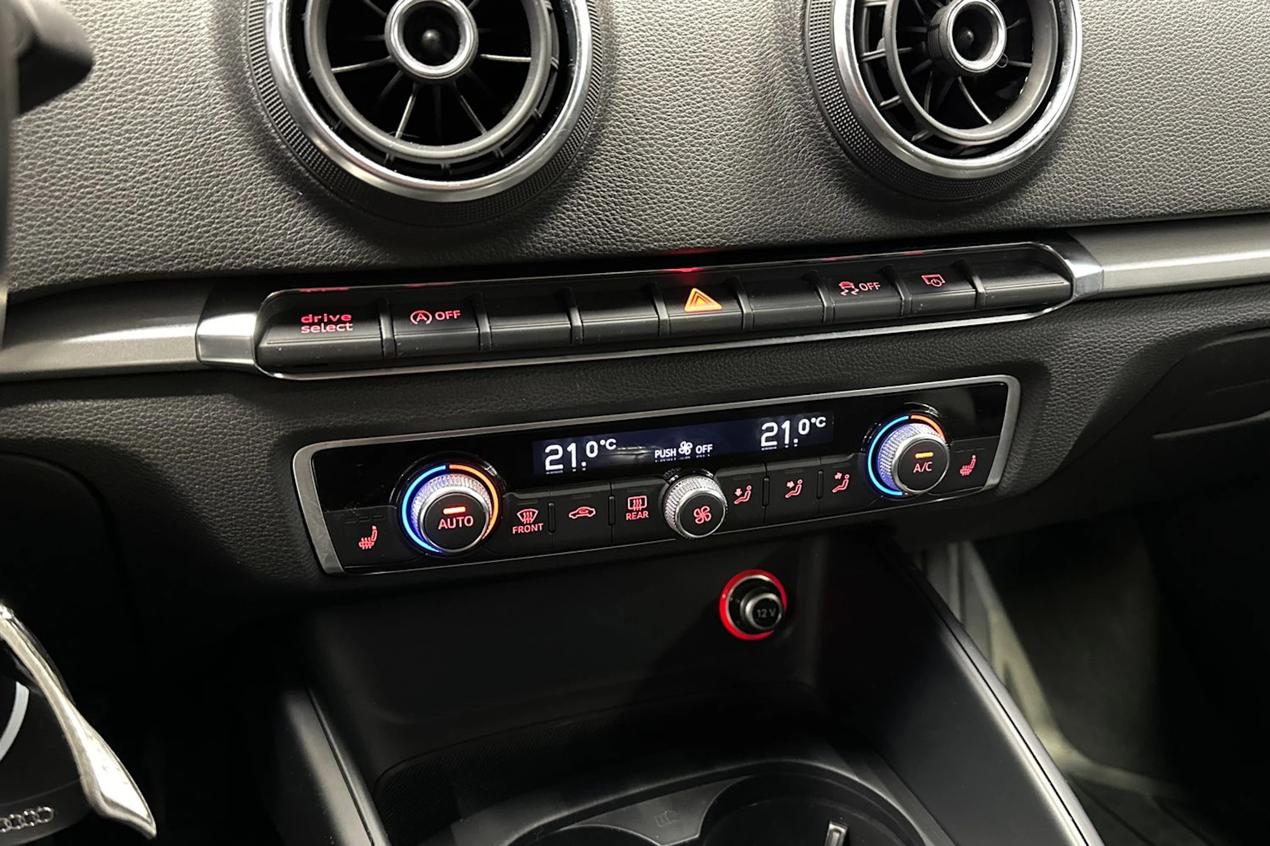 hopea Audi A3 2014 kuva 15.