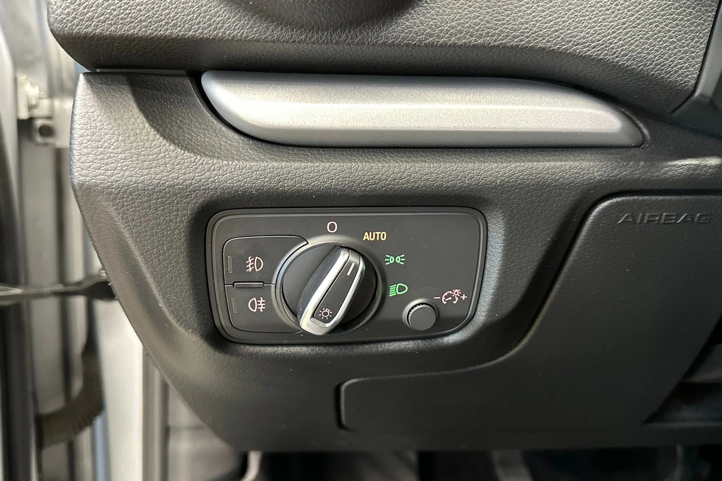 hopea Audi A3 2014 kuva 22.