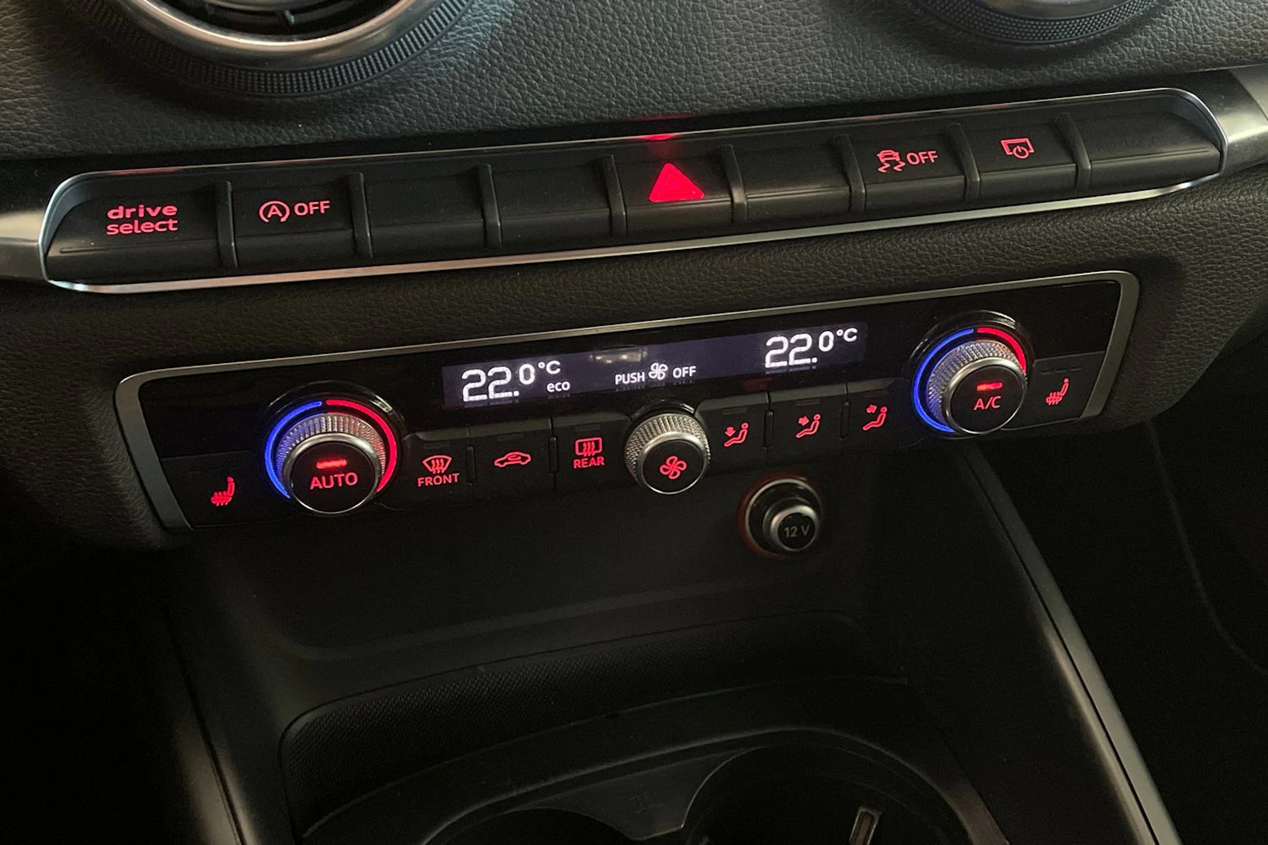 musta Audi A3 2013 kuva 28.