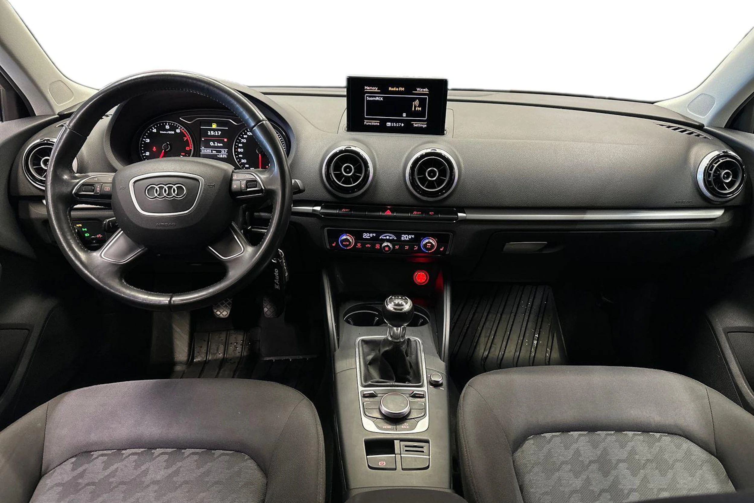 valkoinen Audi A3 2013 kuva 7.