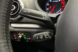 valkoinen Audi A3 2013 kuva 16.