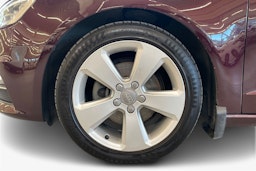 punainen Audi A3 2014 kuva 11.