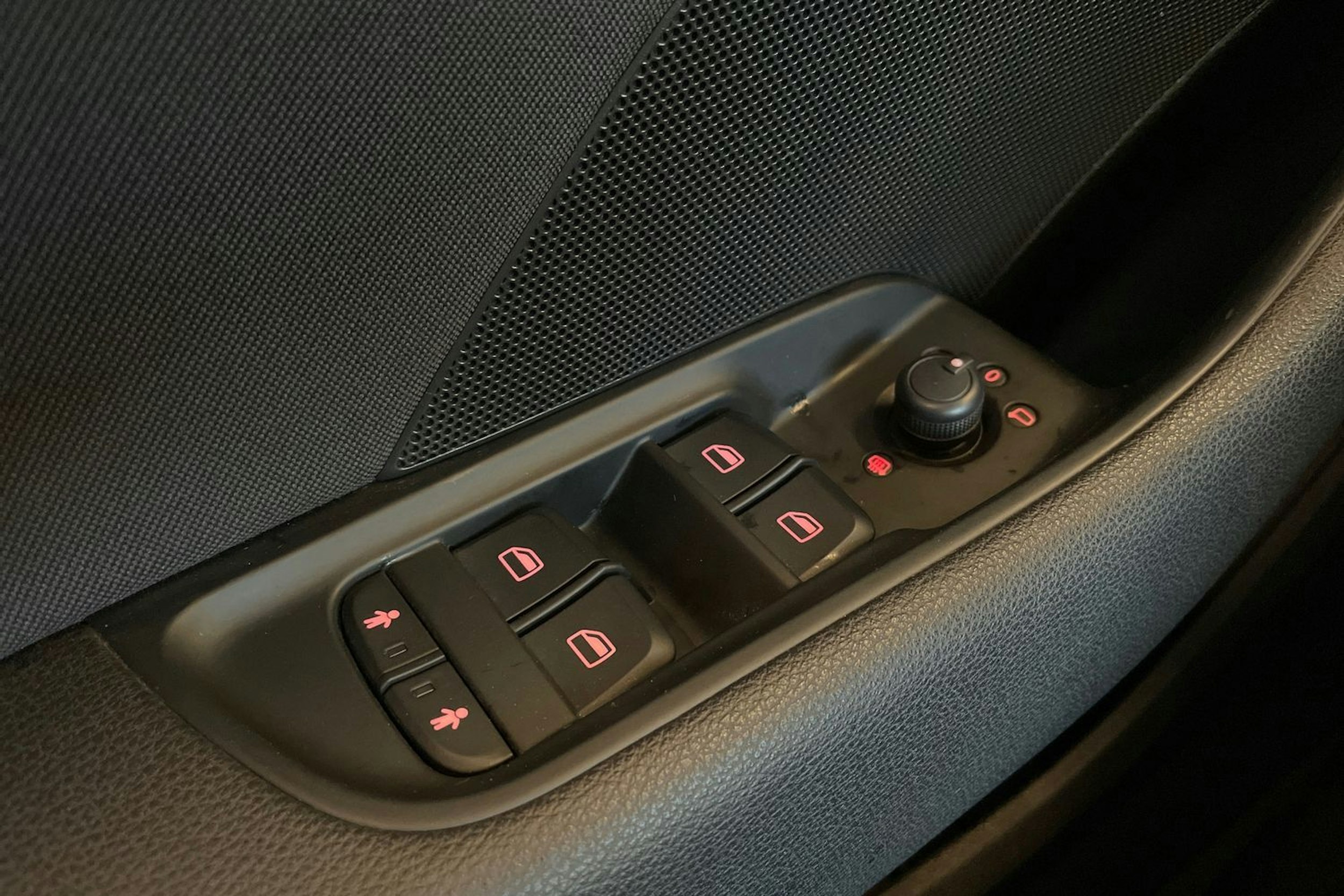 punainen Audi A3 2014 kuva 21.