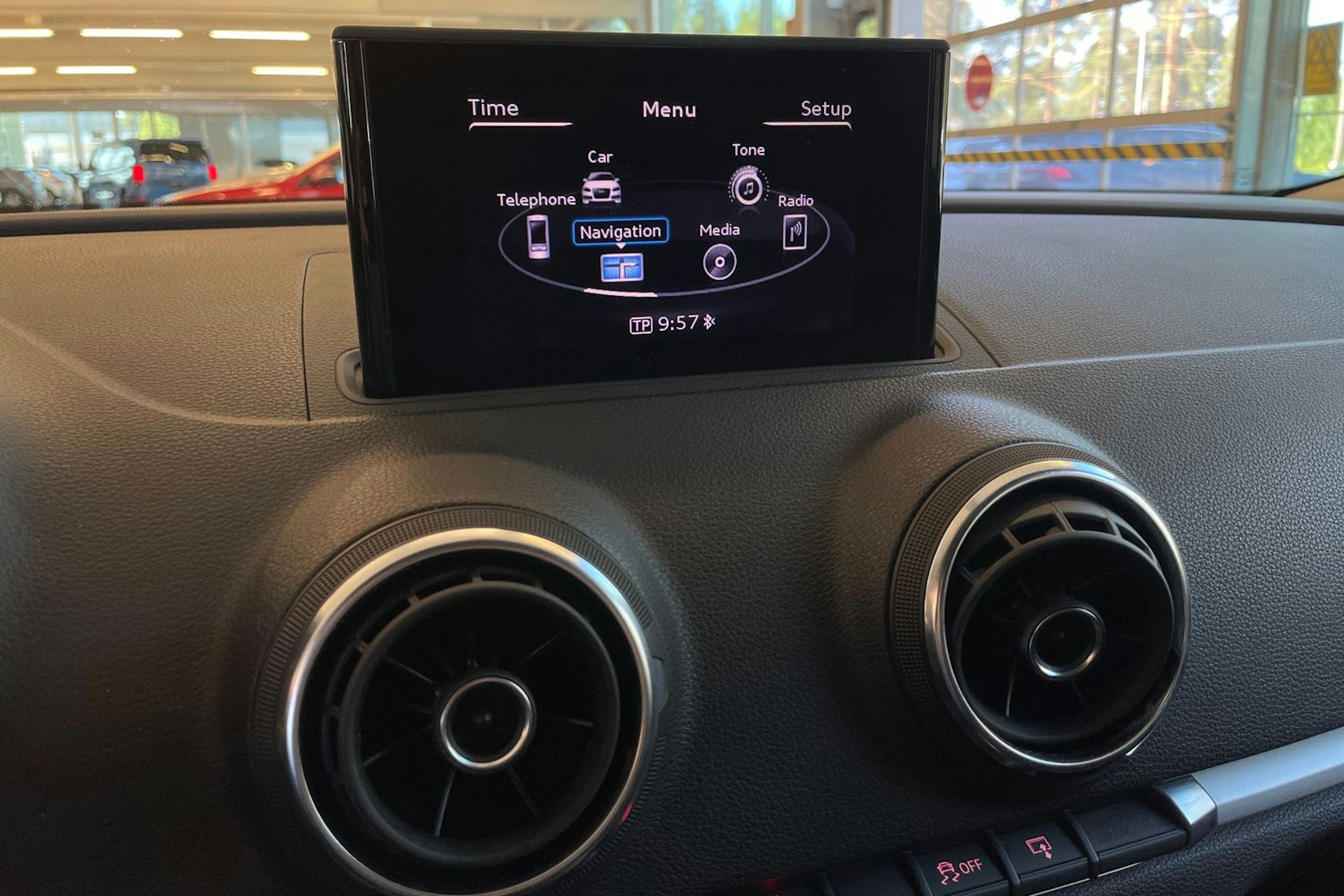punainen Audi A3 2014 kuva 25.