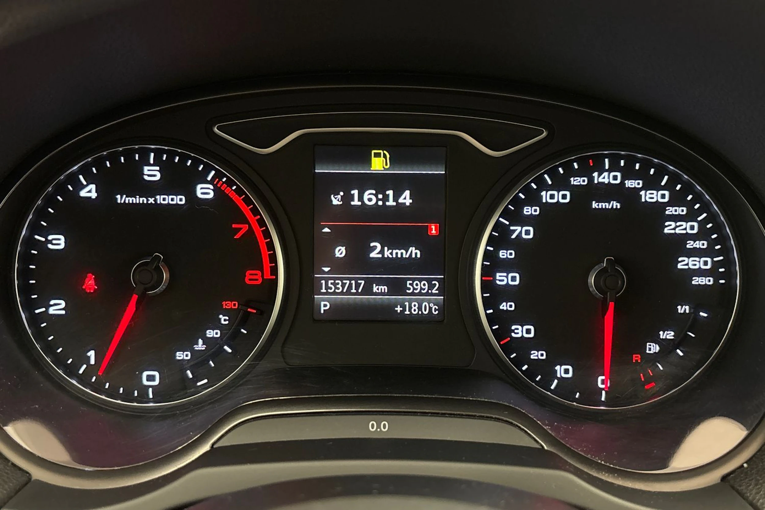punainen Audi A3 2014 kuva 16.