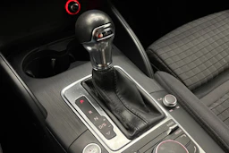 punainen Audi A3 2014 kuva 20.