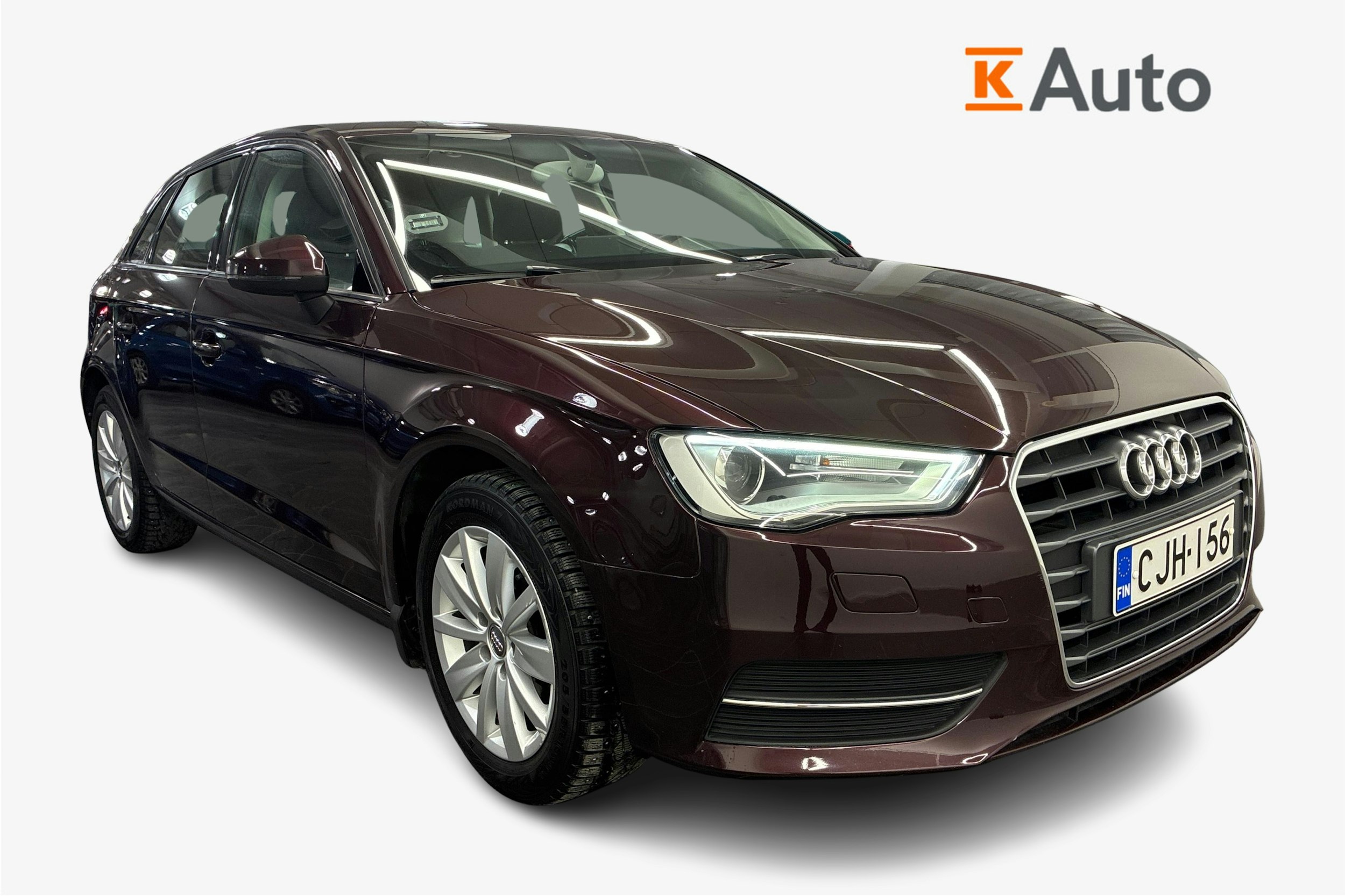 Punainen Audi A3 2014 kuva 1.