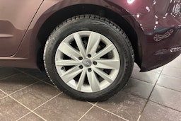 Punainen Audi A3 2014 kuva 10.