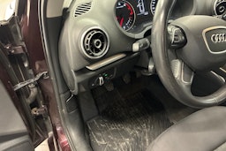 Punainen Audi A3 2014 kuva 15.