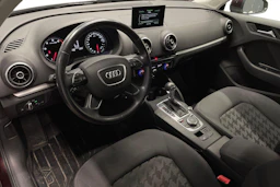 met. punainen Audi A3 2014 kuva 6.