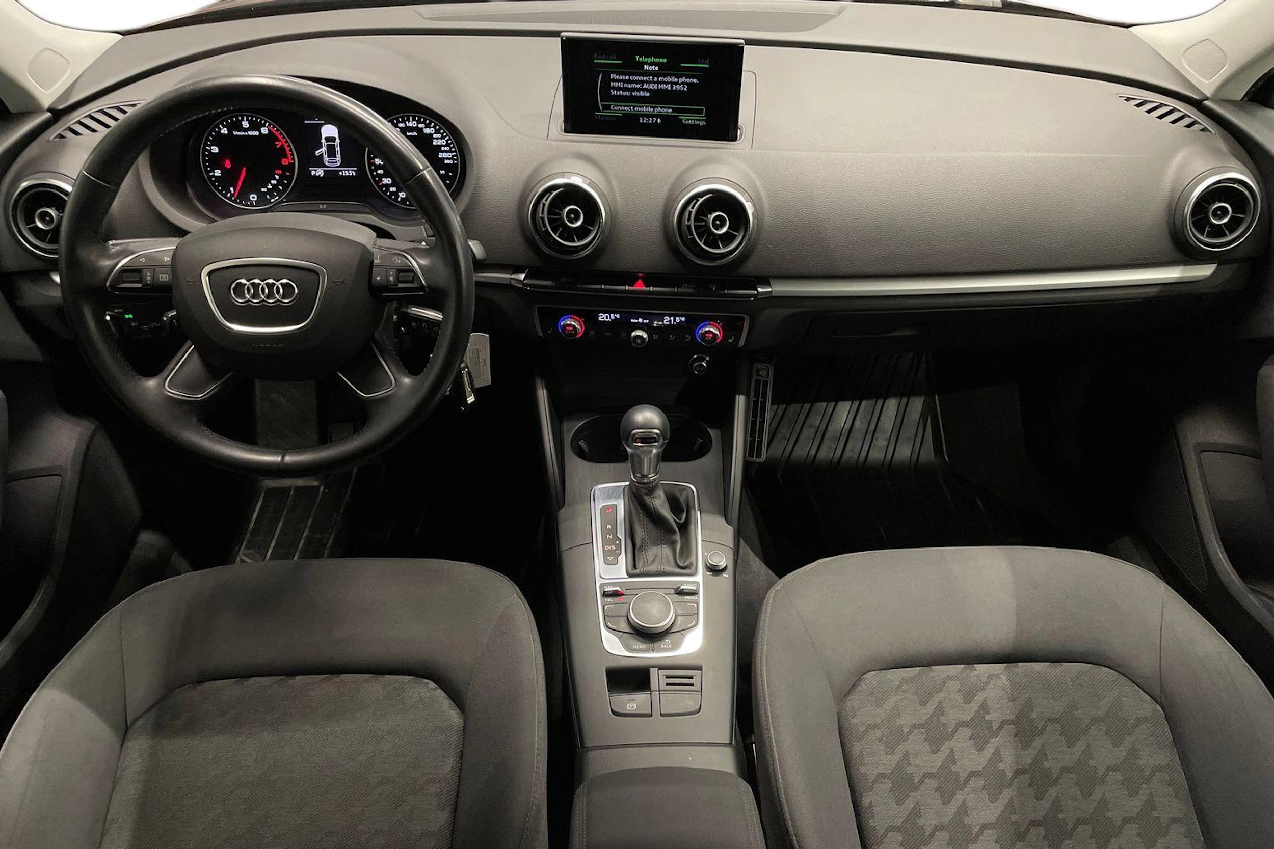 met. punainen Audi A3 2014 kuva 7.