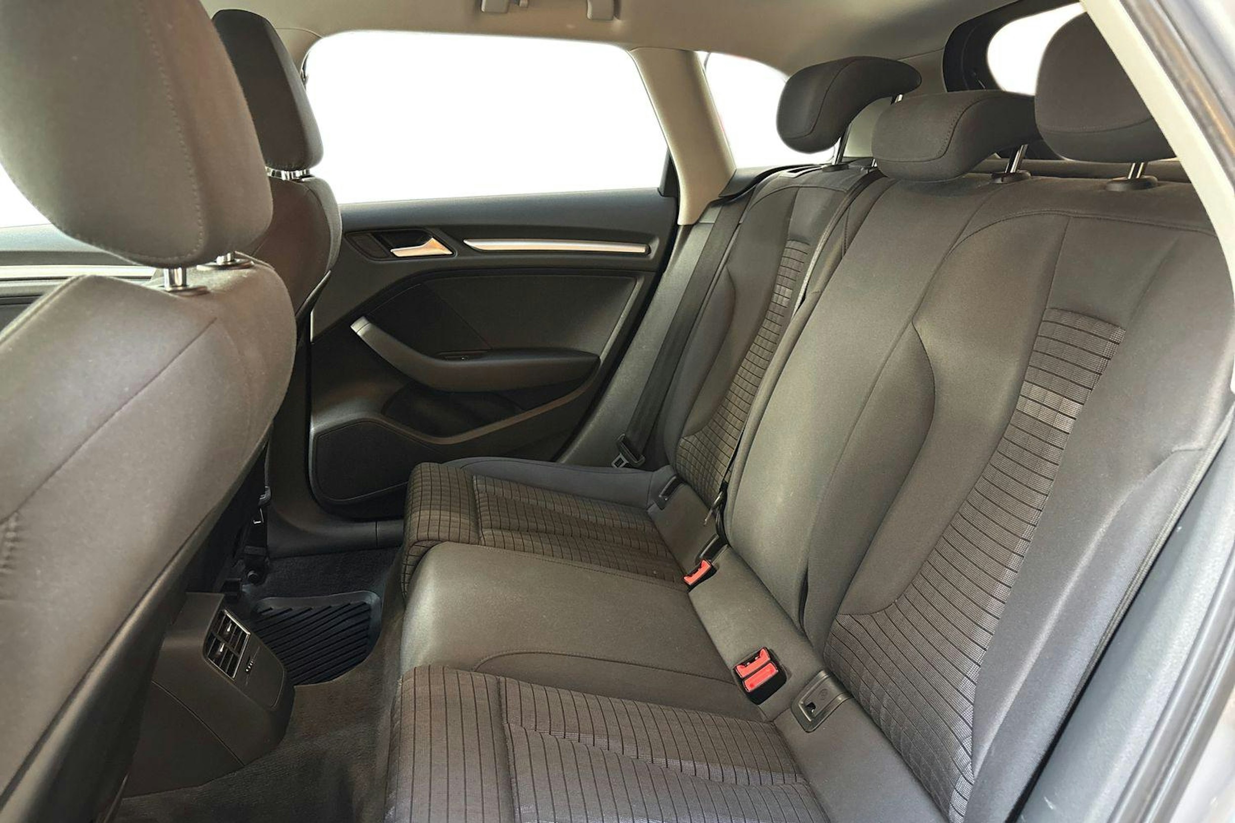 hopea Audi A3 2015 kuva 10.