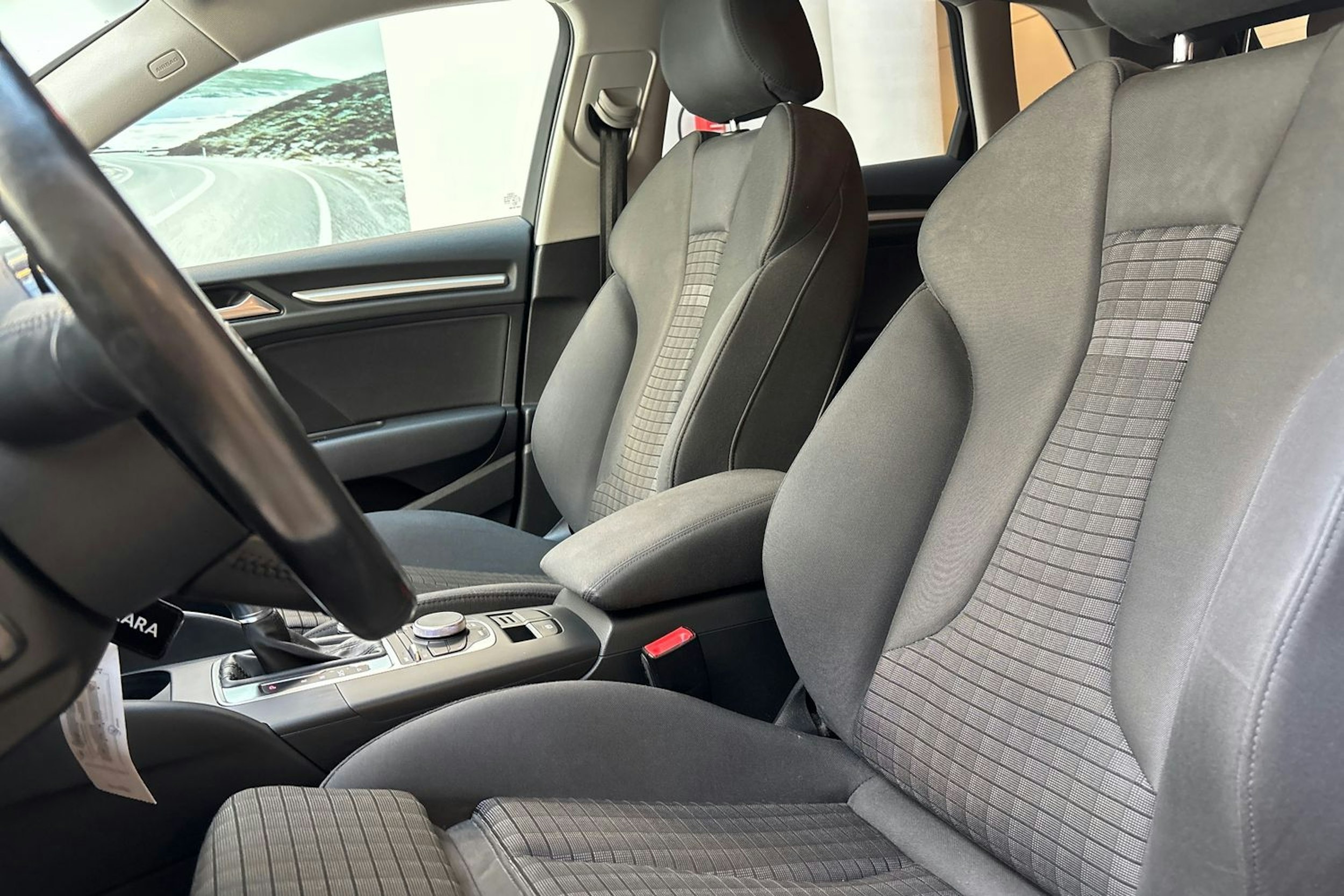hopea Audi A3 2015 kuva 14.