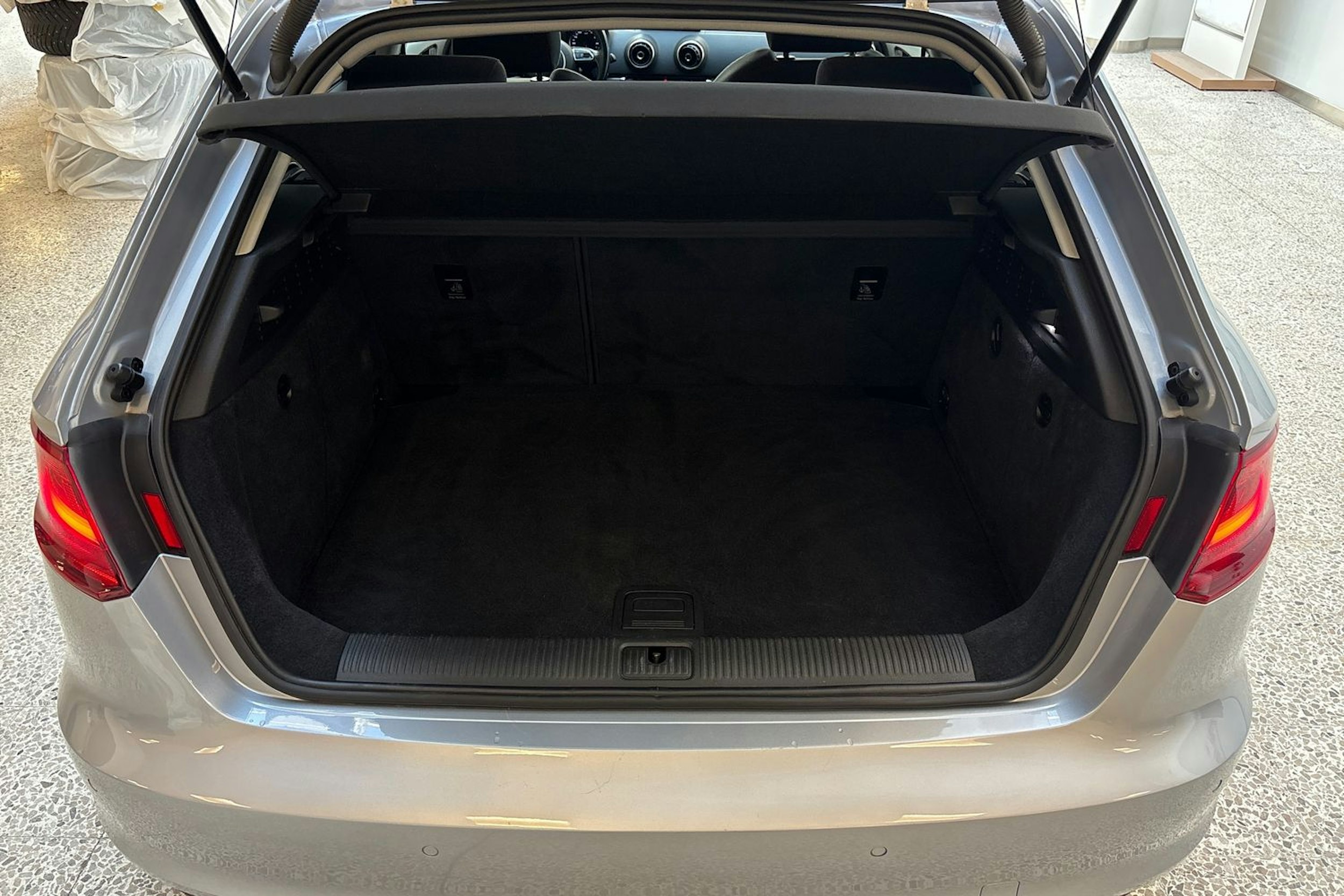 hopea Audi A3 2015 kuva 15.