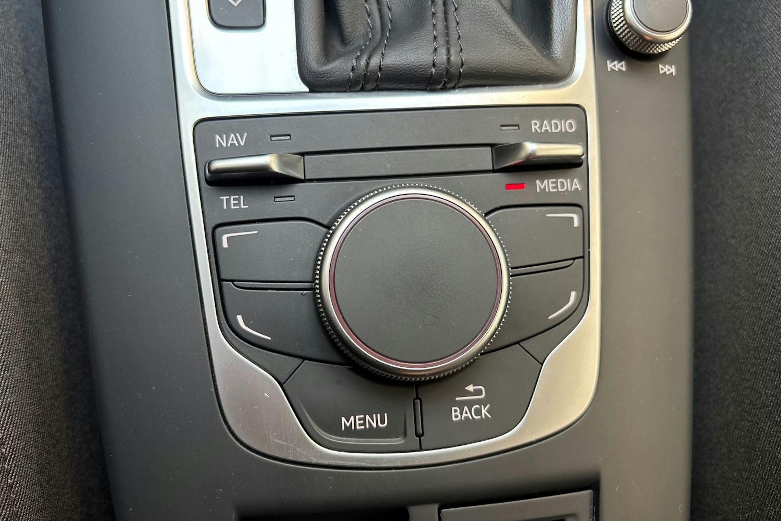 hopea Audi A3 2015 kuva 23.